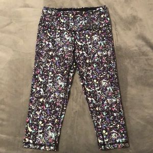 Victoria’s Secret cropped splattered leggings